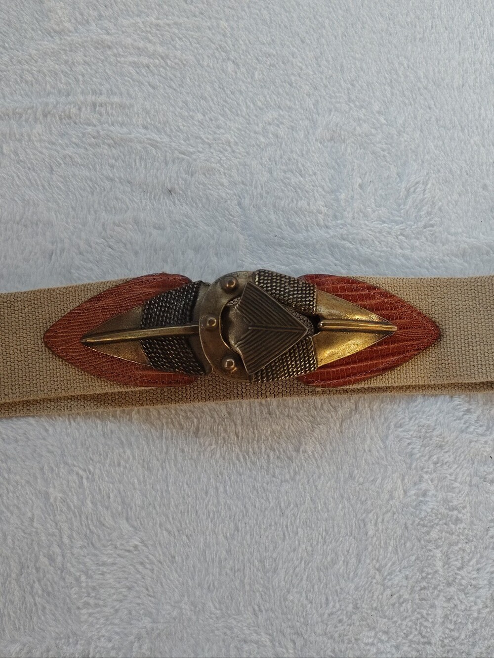 Women's Vintage Metal Accent Elastic Belt in Beige and Brown